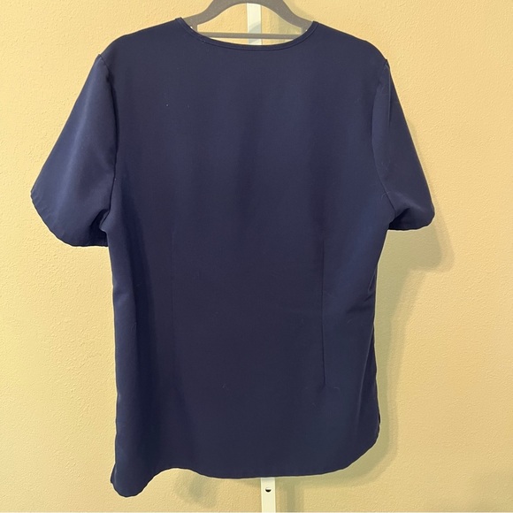 Figs Navy Catarina One Pocket Scrub Top and Livingston Basic Scrub Pants - Picture 5 of 10